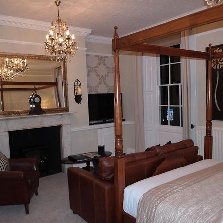 White Linen Whitby, Room Only Экстерьер фото