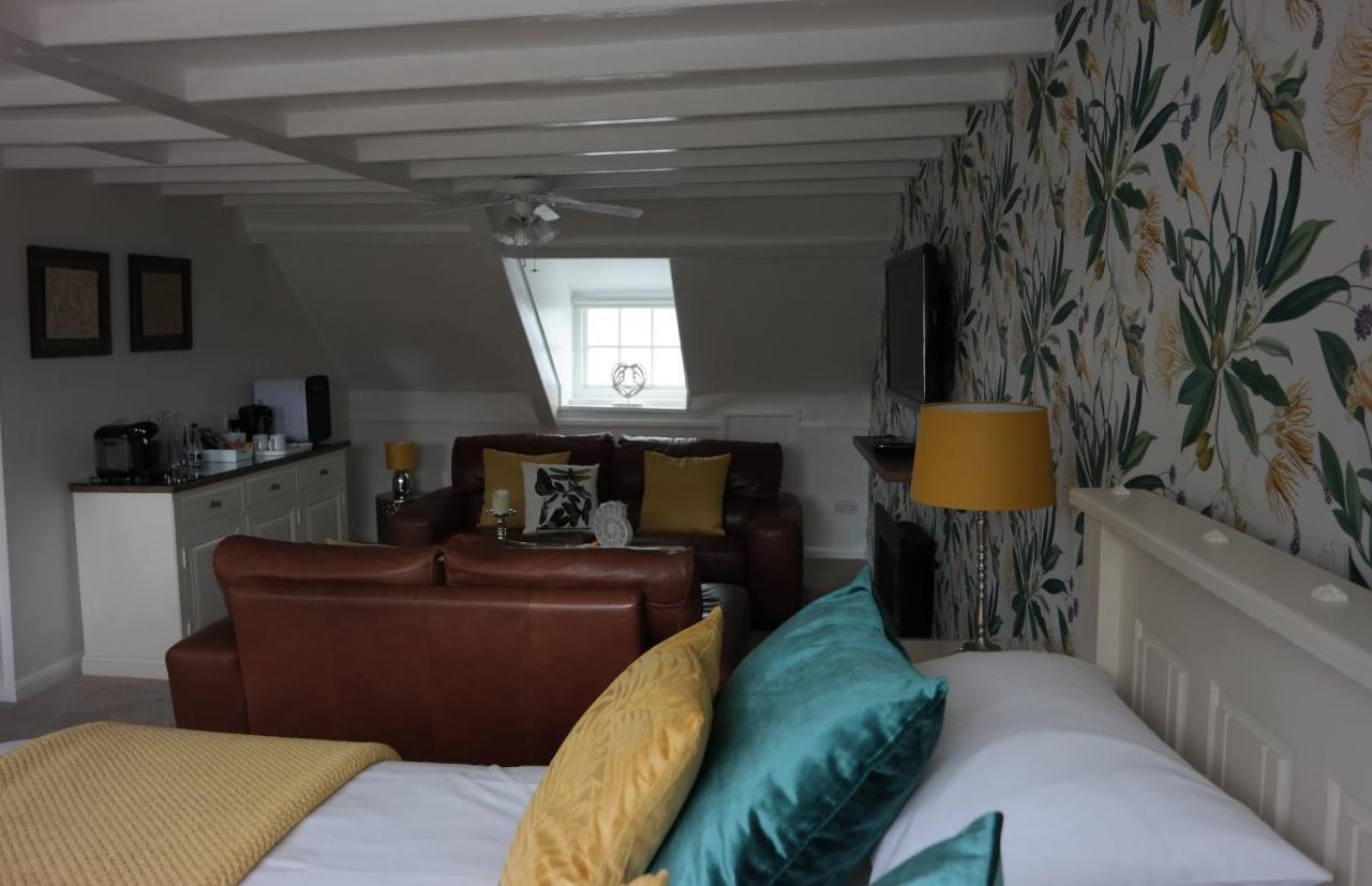White Linen Whitby, Room Only Экстерьер фото
