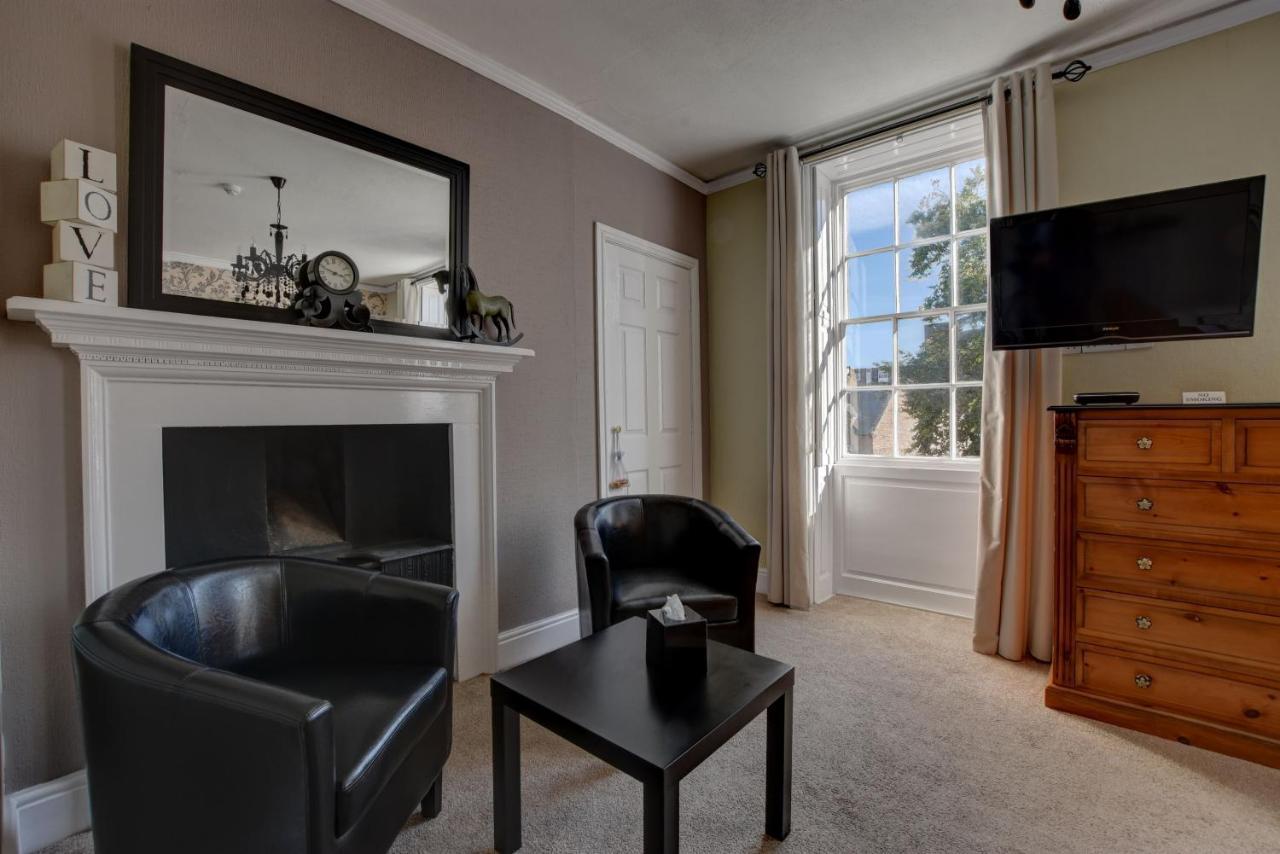 White Linen Whitby, Room Only Экстерьер фото
