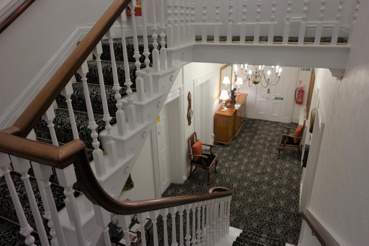 White Linen Whitby, Room Only Экстерьер фото
