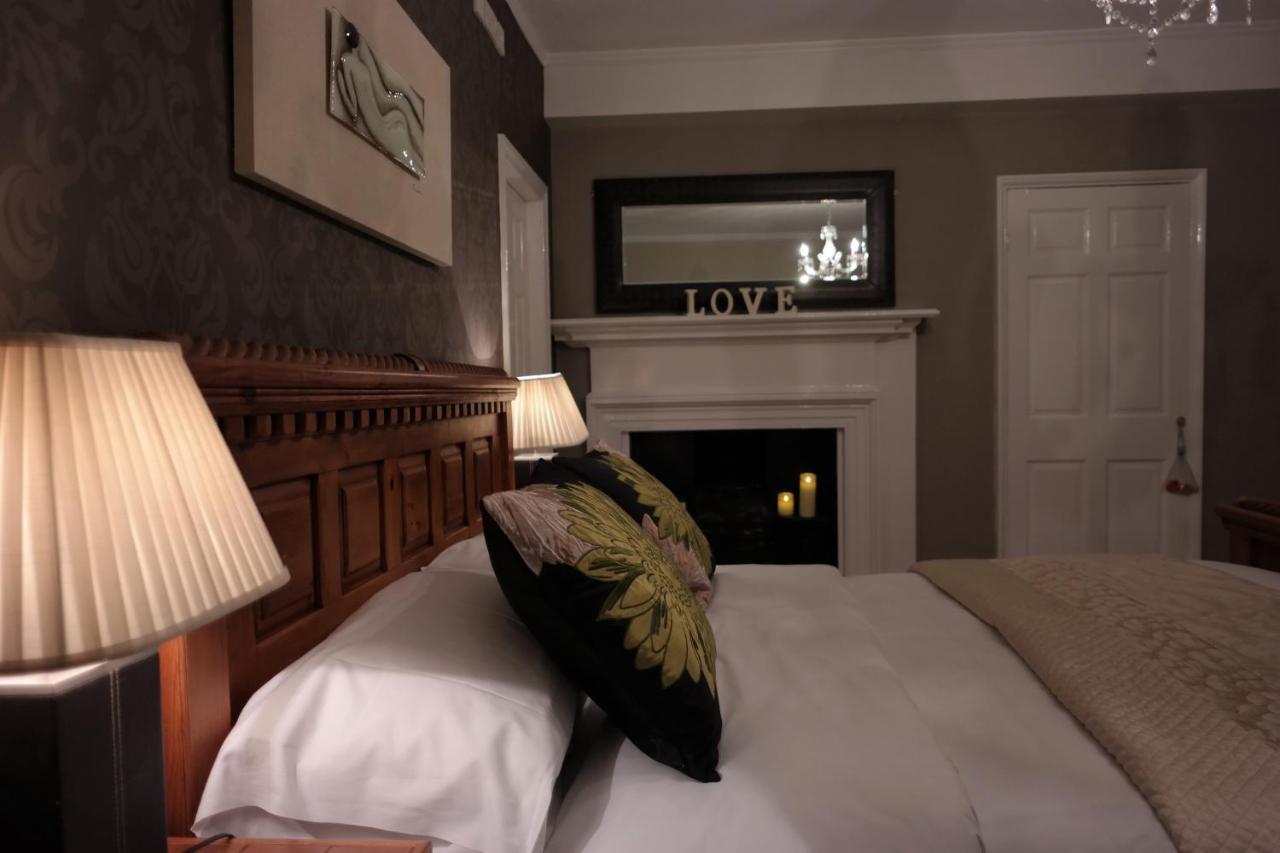 White Linen Whitby, Room Only Экстерьер фото